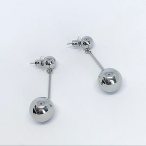 Chloe + Isabel Jewelry - 💌 Soirée Drop Earrings Chloe + Isabel Jewelry - 💌 Soirée Drop Earrings